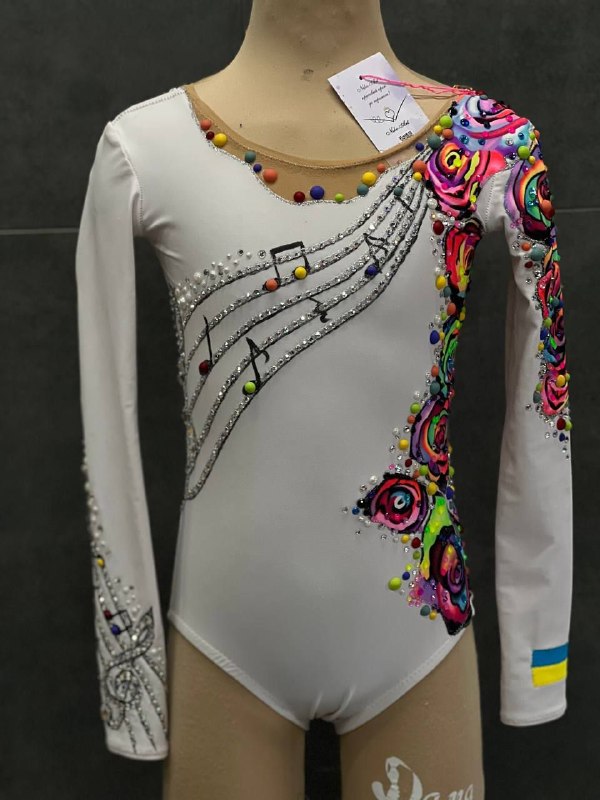 Білий купальник з музичними нотами та кольоровими трояндами | зріст 122–128